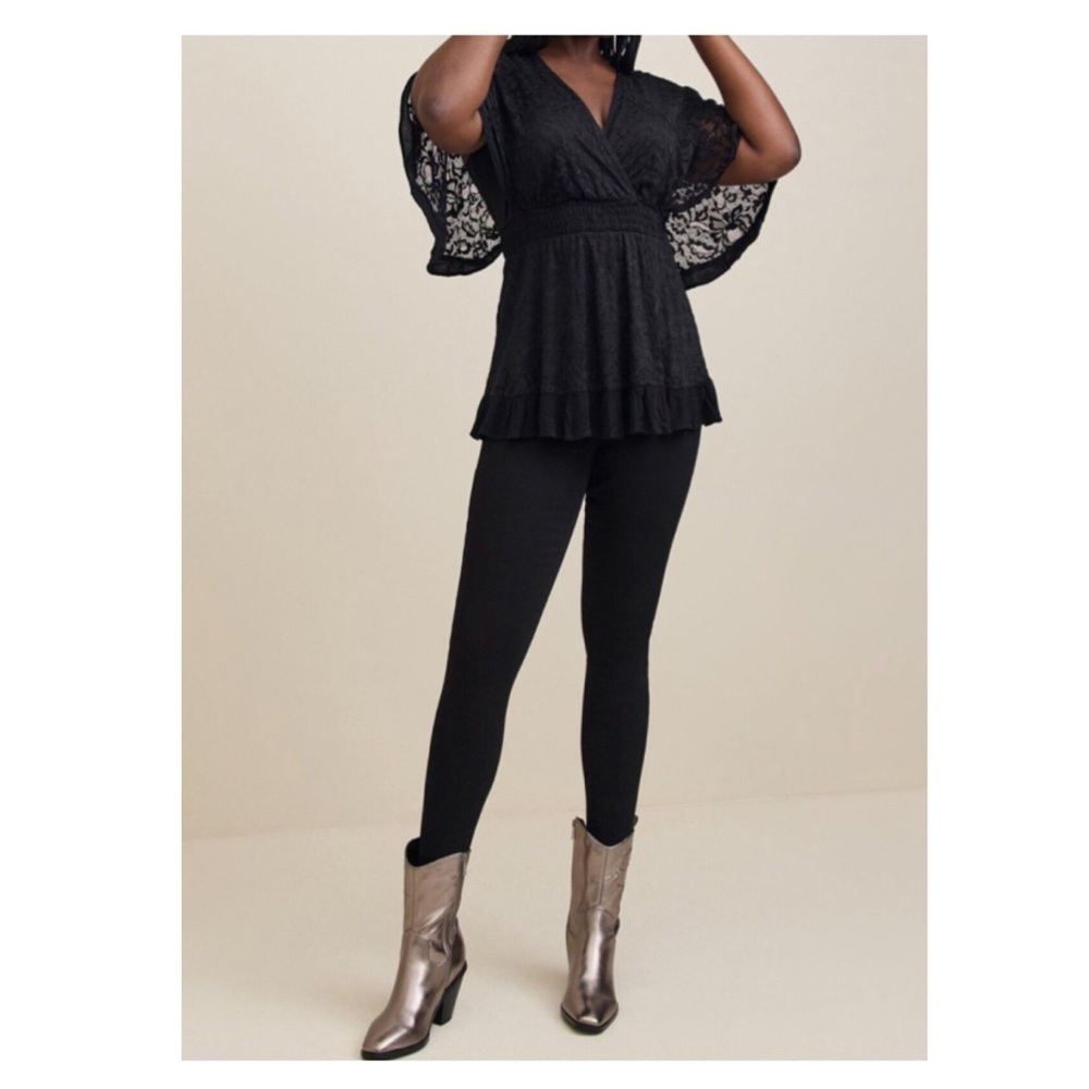 Torrid Stretch Lace Surplice Dolman Sleeve Top Preowned 00 Medium Large